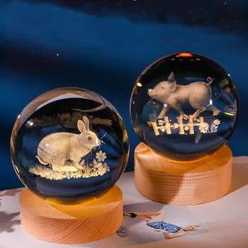 12 Животни Китайски зодиак кристална топка с LED осветление сфера стойка притежателя лазерно гравиране стъклена топка декорация снимка подпори