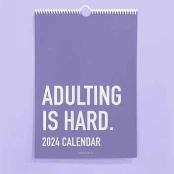 ADULTING IS HARD 2024 КАЛЕНДАР 12-месечен график Хартиен календар 2024 Прекрасен Акане Забавен подарък Начало