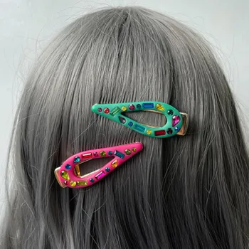 Candy цвят смола инкрустирани диамантено масло капе коса клип за жените европейски и американски цвят коса писмо щипки за коса за деца