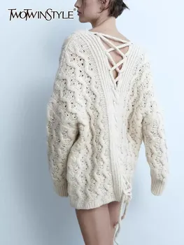 TWOTWINSTYLE плетене твърди пуловери за жени V врата дълъг ръкав пачуърк дантела нагоре минималистичен зимен пуловер женска мода нов