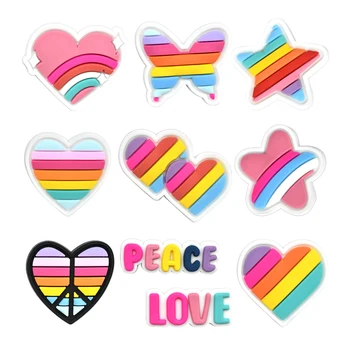 гореща продажба PVC талисмани за обувки Rainbow Heart Любовта е любов Талисмани Аксесоари за чехли Украшение за обувки за дете Croc Jibz подарък