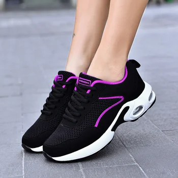 Дамски маратонки на платформа 2023 Есен Нови нехлъзгащи се случайни дебело дъно вулканизирани обувки Жена Черна мрежа дишащи обувки за ходене