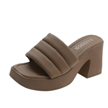 Модни пандишпанови сандали с дебела подметка 2023 Лятна нова модна ниша Дамски обувки Design Sense Beach Flip Flop