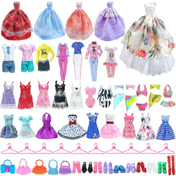 Случайни 40 аксесоари=3x облекло 3x рокля 3x пола+3x пижама+3x бански+10x обувки 10x закачалки 5x чанти дрехи за кукла Барби